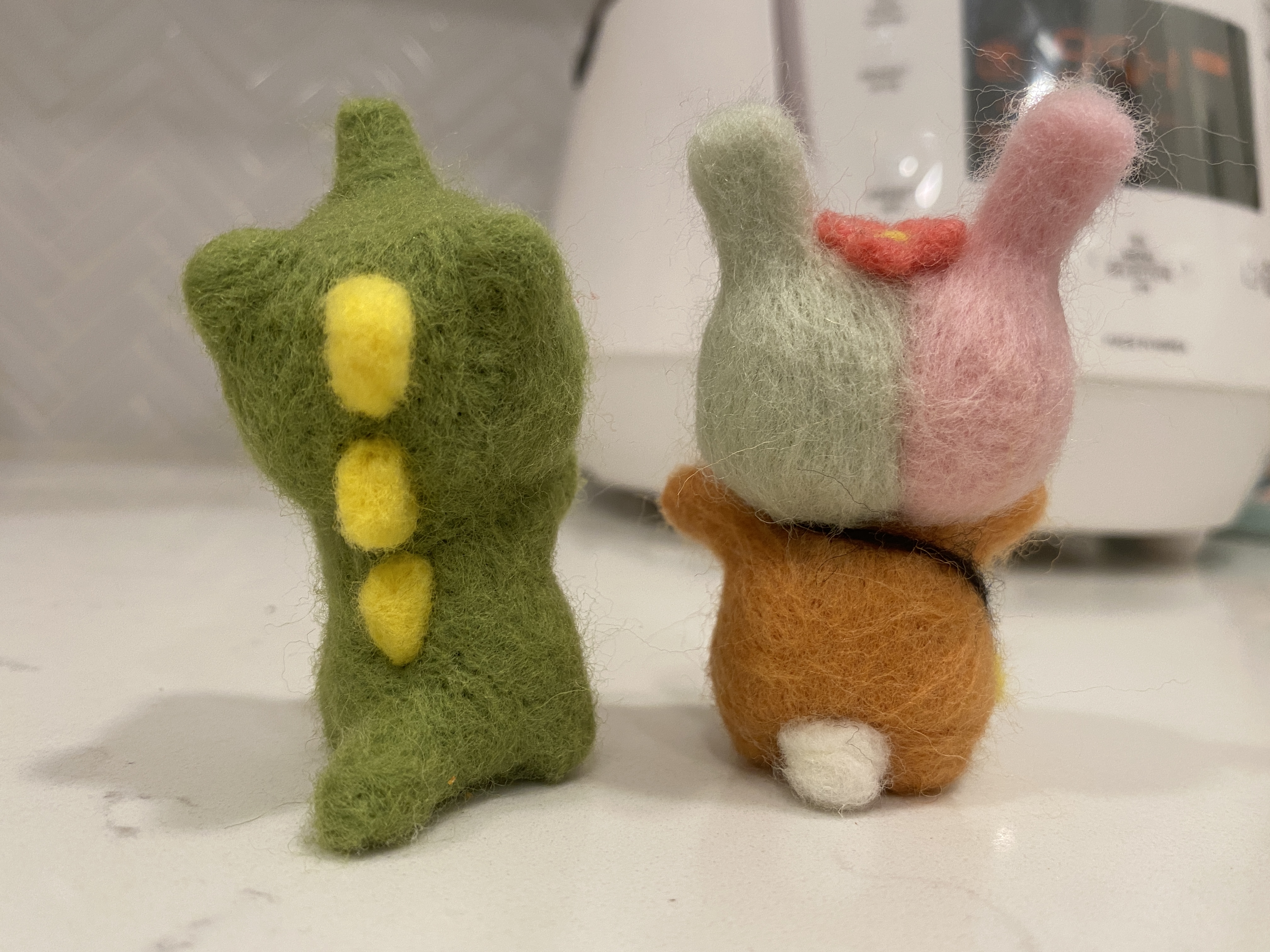 feltBack